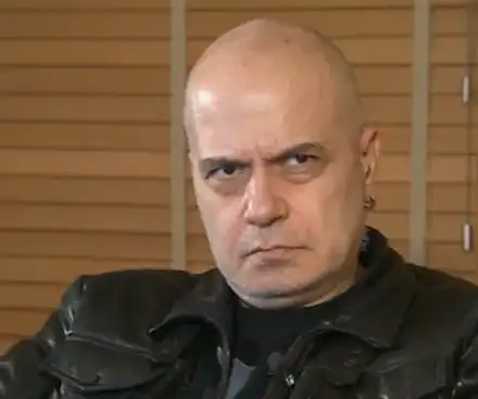 Нинджи обраха софийския мезонет на Слави Трифонов