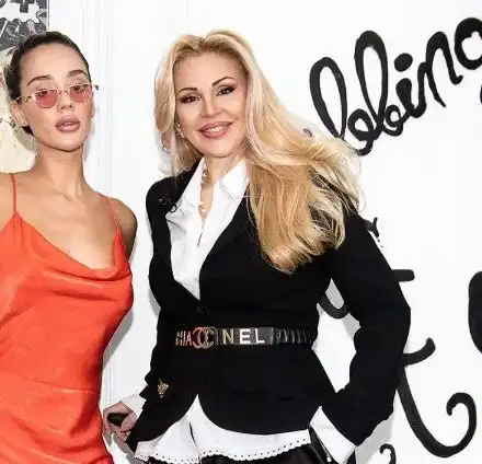 Нова мания сред звездите! Парфюм на Евгения Борисова влудява родния елит (Вижте кои известни личности го ползват)