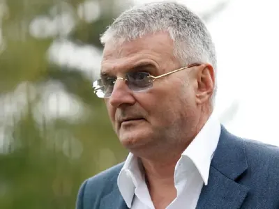 Плеймейтките потънаха в скръб: Христо Сираков почина (Подробности)