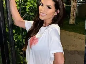 Преслава кара Паола да прави коремни преси