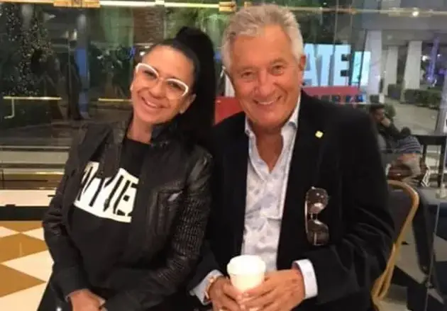 Прокоба тегне над Анита Мейзер (Нова смърт разтърси скандалната силиконка)