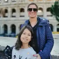 Щерката на Алекс Сърчаджиева без джобни на училище (Вижте защо)