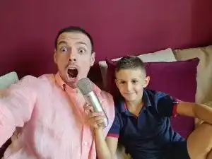 Синът на Милен Цветков става водещ