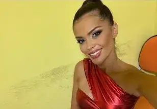 Смях! Преслава избухна: Усмивката ми е естествена, нямам ново чене!