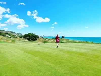 Тоца стиска здраво стика (Снимки)