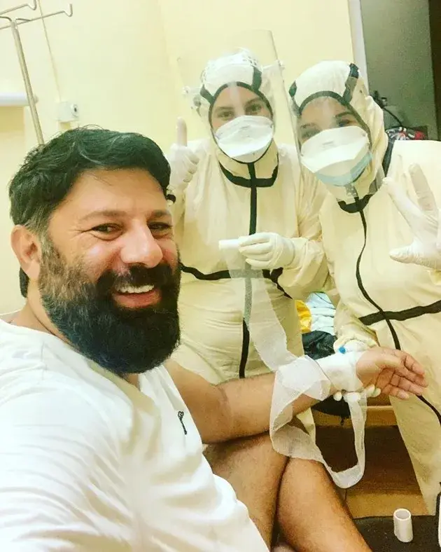 Тони Стораро: Не се правя на болен! (Изписват певеца от болницата)