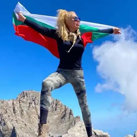 Ваня Червенкова качи Олимп