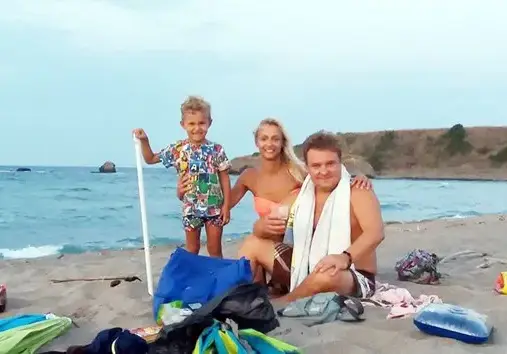 Васил Драганов пак летува с мама