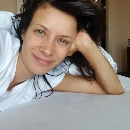 Вижте Яна Маринова без грим (Фото)