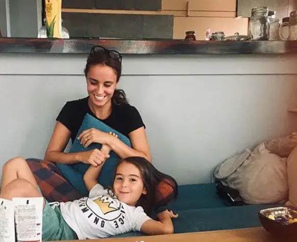 Второ момче чака Радина Кърджилова (Актрисата вече мисли за трето)