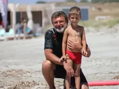 Едва на 8: Синът на Милен Цветков вече е водещ