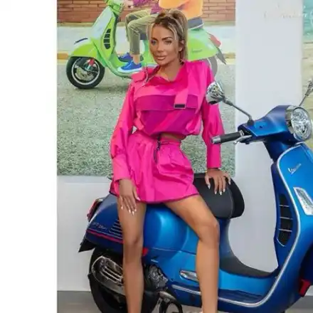 Златка яхна моторетка