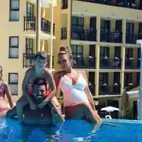 Златка Райкова близка с другите деца на Джизъса (+ Разкри защо има толкова тъмен тен)