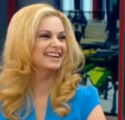 Аделина Радева се запусна (Бившата водеща на Нова ТВ качи 10 кг)