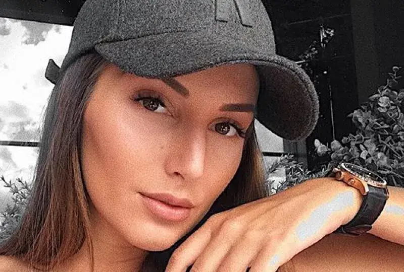 Алекс Петканова се пусна по бельо и накара последователите си да мечтаят (Гореща снимка)