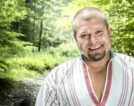 Ангел от „Фермата“ хваща на калъп жена си