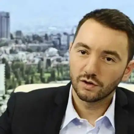 Антон Хекимян няма висше (Журналистът не може да завърши Софийския университет)