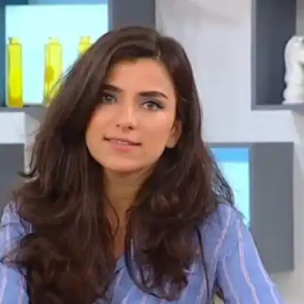 Банда Банда заплашва стажантка