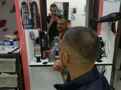 Божинов ходи на фризьор при брата на убитата Андреа от Галиче