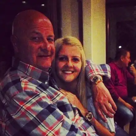 Дъщерята на Шарлопов БРЕМЕННА с второ (Чакат бебето по Коледа)