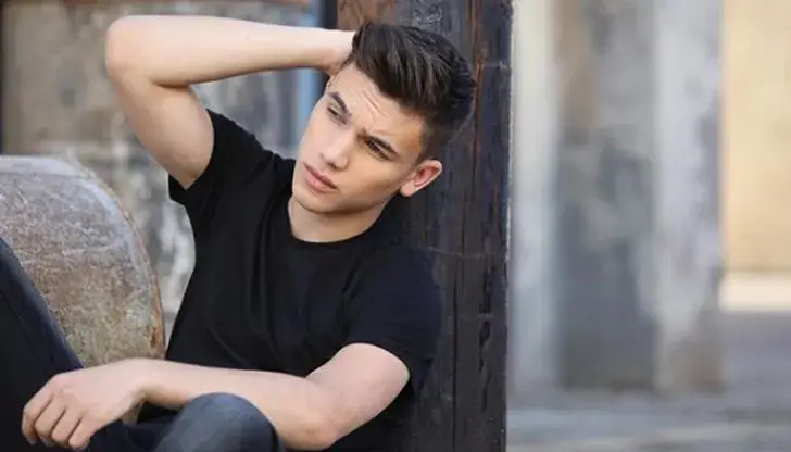 Денис Теофиков катастрофира на Пътя на смъртта! Заби се в мантинела с 90 км/ч