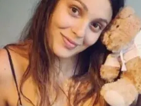 Евелин Костова роди от братовчед си (Всичко за щастливото събитие)