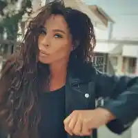 Фен втрещи Маги Сидерова: Баща ти е Волен, нали?