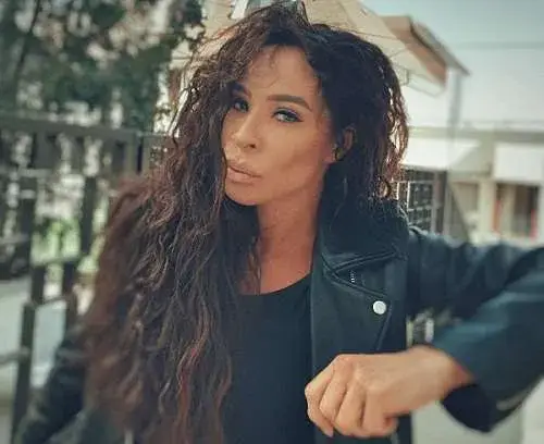 Фен втрещи Маги Сидерова: Баща ти е Волен, нали?