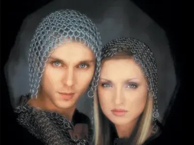 Галка от „Каризма” жали за Миро и миналото (Скандална снимка)