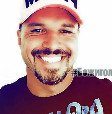 Хакери пак налазиха Божинов, забъркаха го в афера с мъже