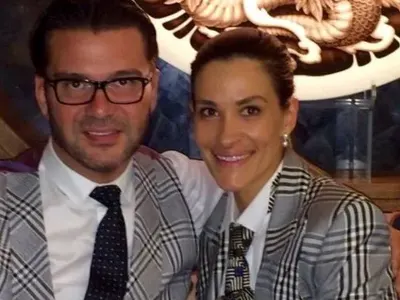 Хванаха д-р Енчев с тайнствена жена! (Вижте коментара му + Снимки по-долу)