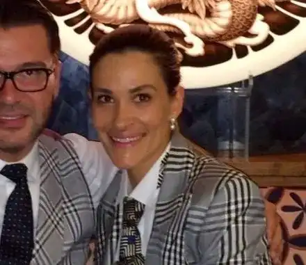 Хванаха д-р Енчев с тайнствена жена! (Вижте коментара му + Снимки по-долу)