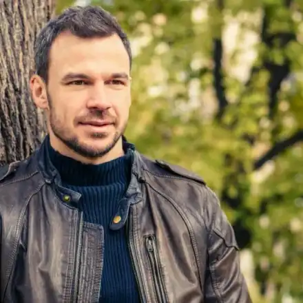 Ивайло Захариев се бил с колега заради жена