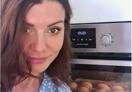 Кали се зае да пече хляб