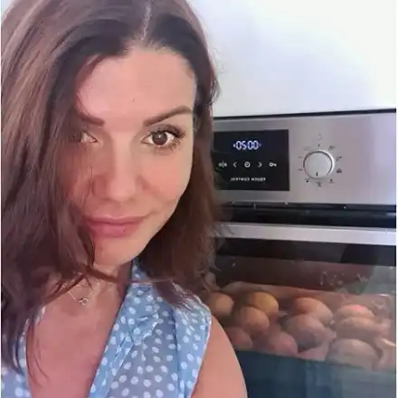 Кали се зае да пече хляб