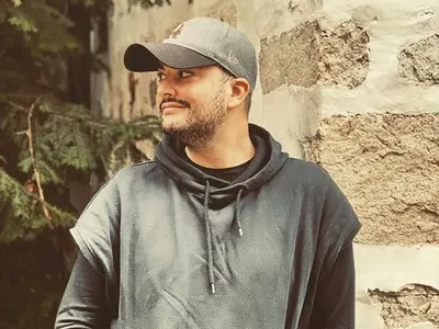 Лорд Евгени Минчев:  Андреа се докосва до стила на Чичолина! Защо?Ламе като из ведро се лее ведро по Тита и още + СНИМКИ