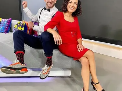 Лорд Минчев размаха пръст: Поли носи дреха предназначена за Слави, Есил позира на тротоара в излишна оперетност и още + СНИМКИ