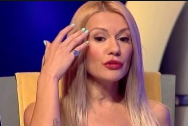 Мария Игнатова с кола на 13 години