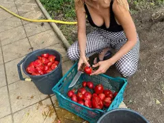 МЕГЗ възхити с домашно направен доматен сок (ВИДЕО)