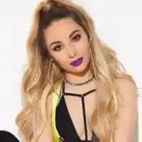 Михаела Маринова пя по дупе