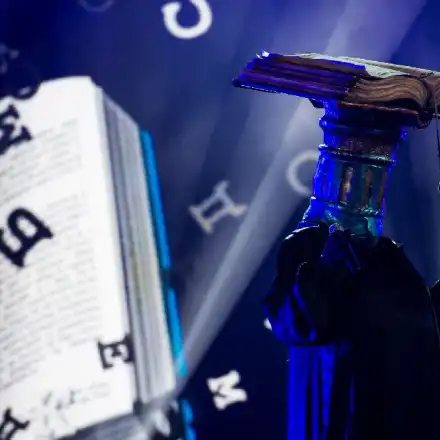 Милена Славова изплува с Книгата в „Маскираният певец” (Само Азис я позна)