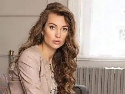 Никол Станкулова нагъва шкембе!