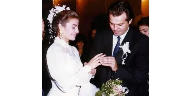 Нищо общо! Дарина Павлова неузнаваема на сватбата си с Илия Павлов (Фото)