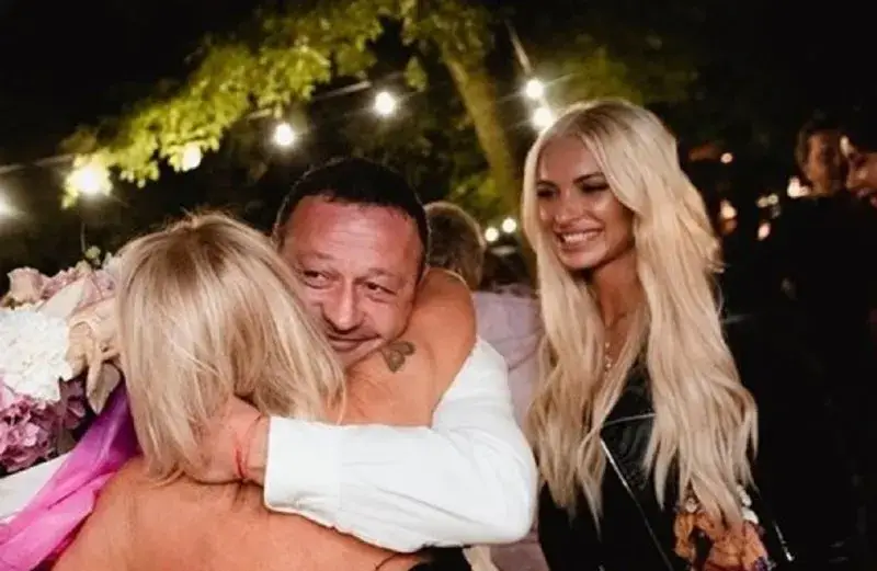 Новата на Рачков не спира да го ревнува, страхува се да не й го отнемат