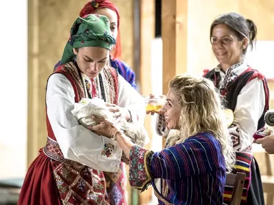 Правят бебе във „Фермата“