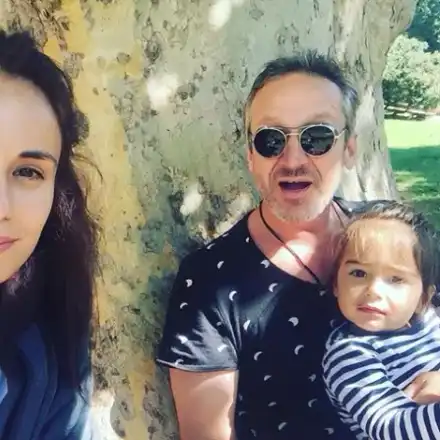 Радина и Деян сe сгодиха! Актрисата показа нежен пръстен (Снимка)