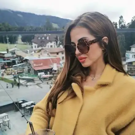 Райна се топли в Боровец