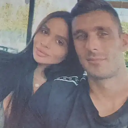 „Син“ бранител заби гореща силиконова гърла