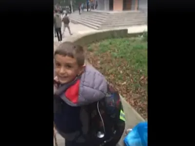 Синът на Милен Цветков просълзява с доброта (Малкият Боян дарява за нуждаещите се)