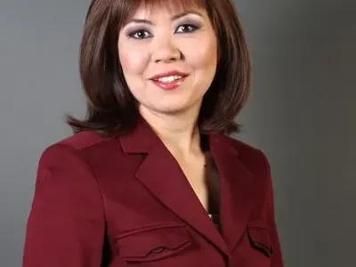 Стаси Цалова се запознала с мъжа си онлайн